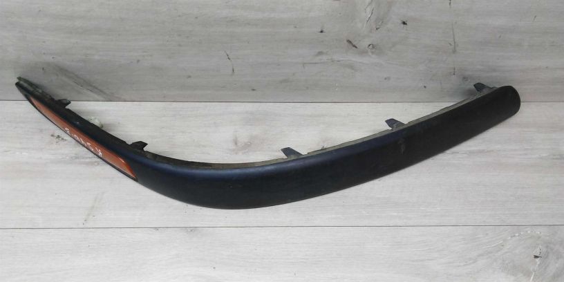 nakladka-perednego-bampera-pravaia-volvo-s40-art-14868-big-1