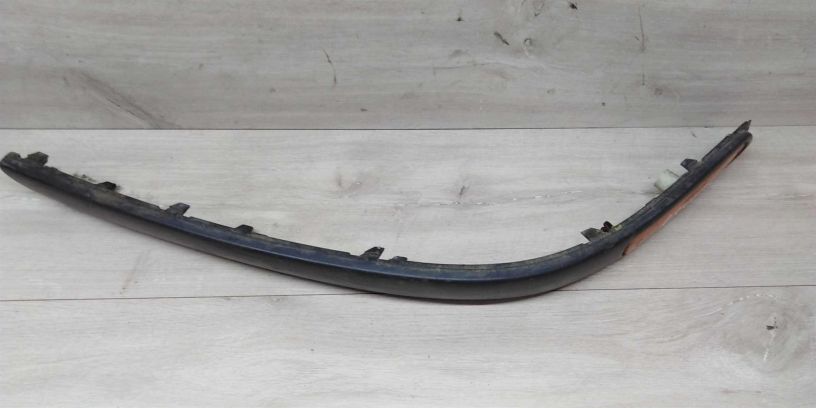 nakladka-perednego-bampera-pravaia-volvo-s40-art-14868-big-2
