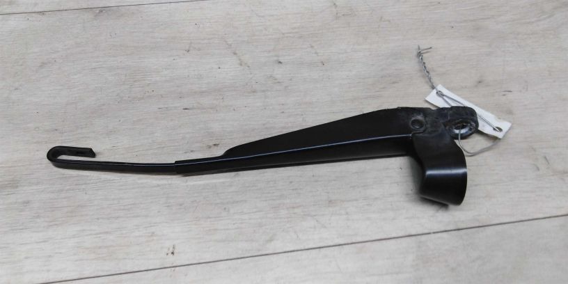 povodok-dvornika-zadnii-ford-fusion-i-art-14904-big-1