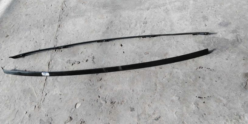 nakladka-lobovogo-stekla-ford-focus-3-art-14992-big-1