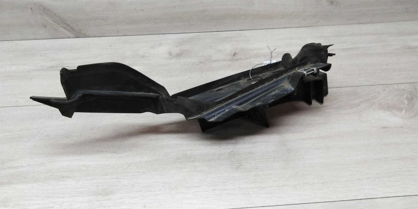 nakladka-na-krylo-levaia-ford-focus-iii-art-15086-big-1