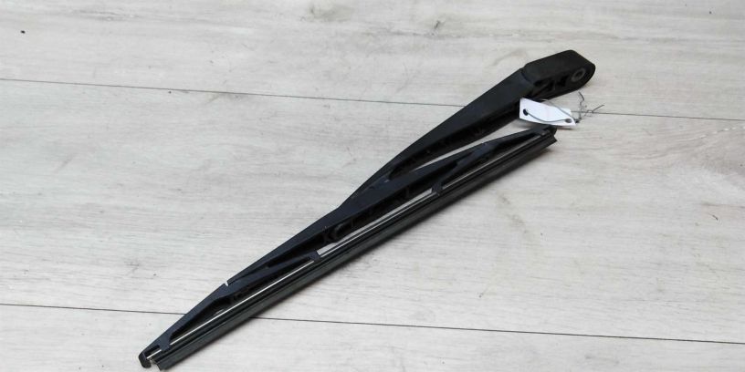 povodok-dvornika-zadnego-lifan-x60-art-15244-big-1