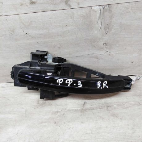 rucka-naruznaia-otkryvaniia-dveri-ford-focus-iii-art-15453-big-1