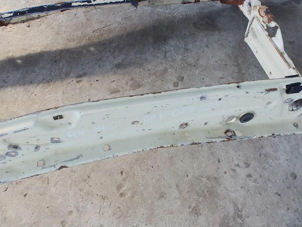 peredniaia-panel-audi-100-c3-art-15794-big-2