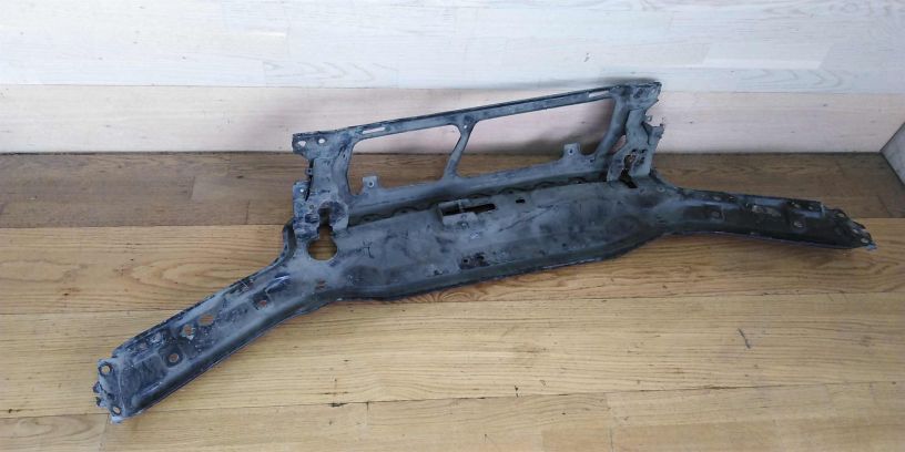 peredniaia-panel-volvo-s80-art-16041-big-4