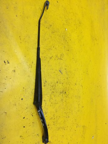 povodok-dvornika-pravyi-peugeot-307-art-16385-big-0