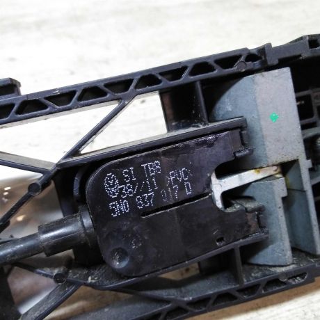 rucka-naruznaia-otkryvaniia-dveri-volkswagen-polo-5-sedan-art-16516-big-3