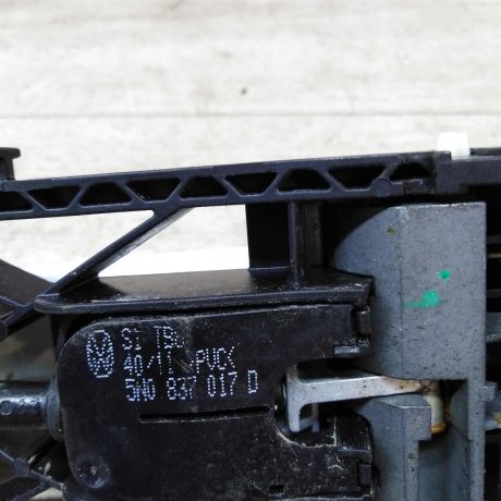 rucka-naruznaia-otkryvaniia-dveri-volkswagen-polo-5-sedan-art-16520-big-2