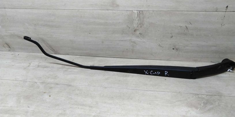 povodok-dvornika-pravyi-hyundai-solaris-art-16951-big-0