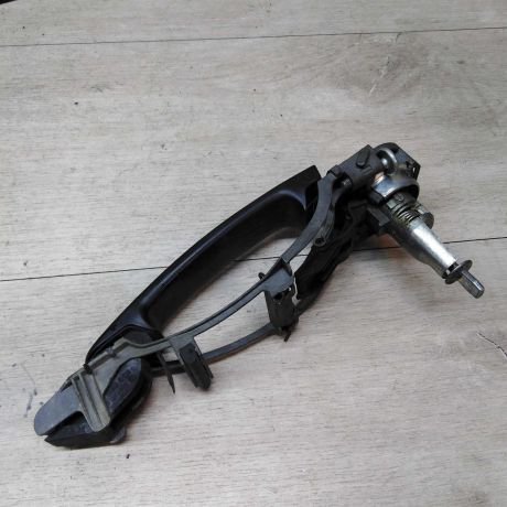 rucka-naruznaia-otkryvaniia-dveri-skoda-octavia-a5-art-17053-big-3