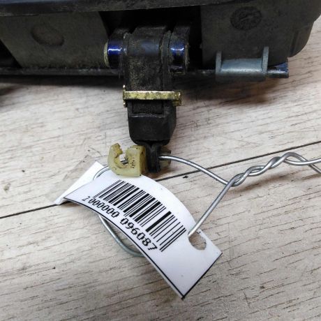 rucka-naruznaia-otkryvaniia-dveri-audi-a6-c5-art-17224-big-4