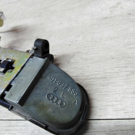 rucka-naruznaia-otkryvaniia-dveri-audi-a6-c5-art-17226-big-3