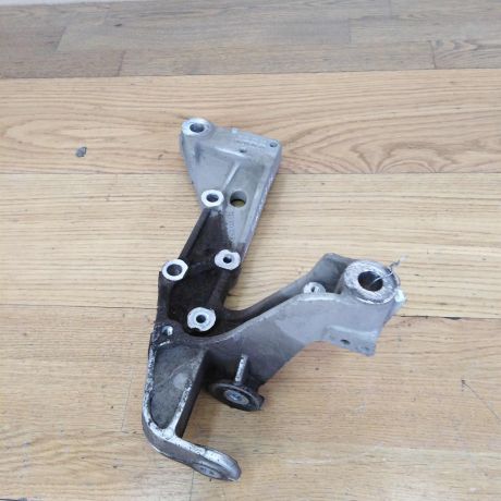 kronstein-levyi-perednei-balki-skoda-octavia-a5-art-17377-big-2