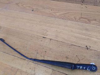 povodok-dvornika-levyi-volkswagen-transporter-t5-art-17494