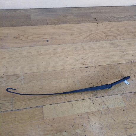 povodok-dvornika-pravyi-volkswagen-transporter-t5-art-17601-big-0