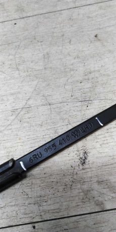 povodok-dvornika-pravyi-volkswagen-polo-sedan-art-17637-big-2