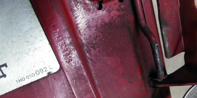 liucok-benzobaka-volkswagen-transporter-t5-art-17726-big-3