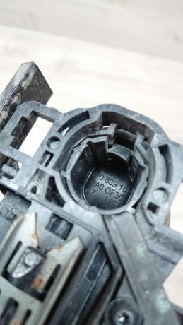 rucka-naruznaia-otkryvaniia-dveri-audi-a6-c6-art-18637-big-4