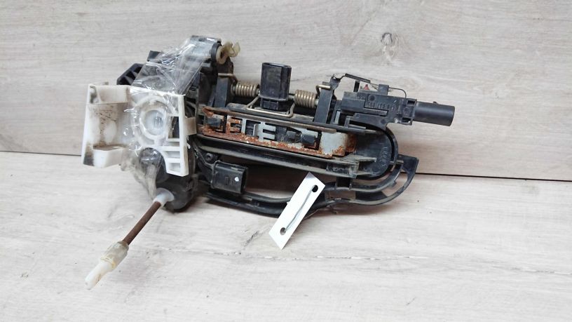 rucka-naruznaia-otkryvaniia-dveri-audi-a6-c6-art-18668-big-1