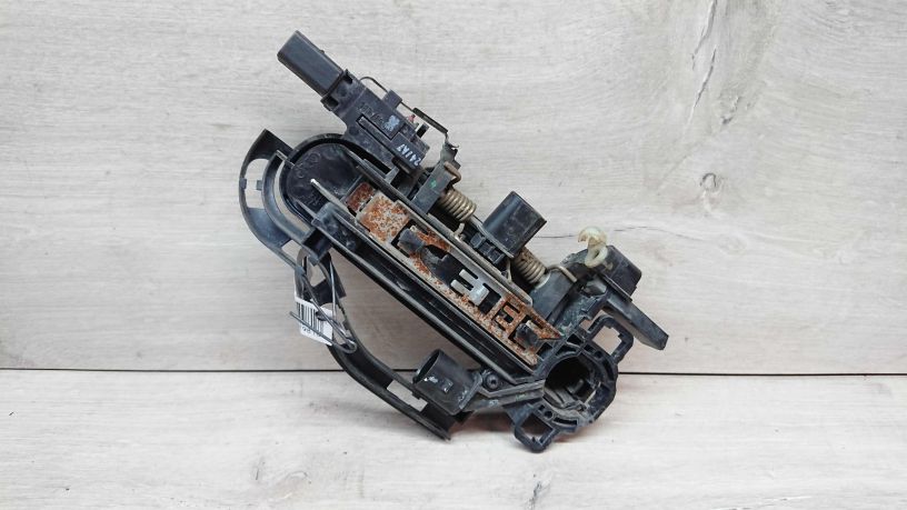 rucka-naruznaia-otkryvaniia-dveri-audi-a6-c6-art-18669-big-1