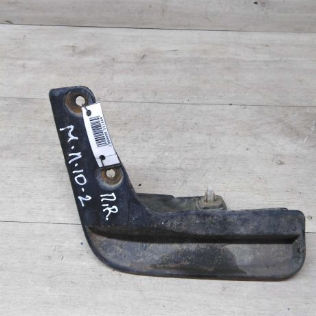 bryzgovik-perednii-pravyi-mitsubishi-lancer-10-art-18697-big-4