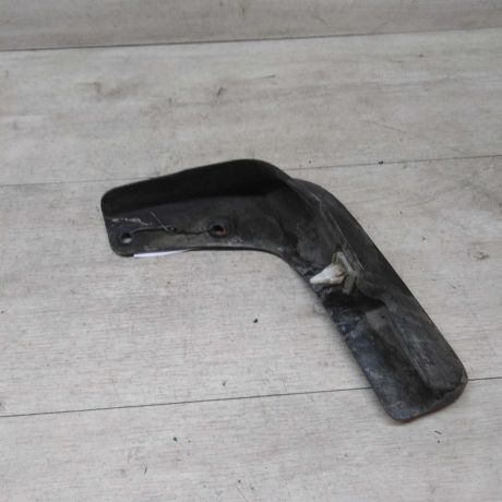 bryzgovik-perednii-pravyi-mitsubishi-lancer-10-art-18697-big-2