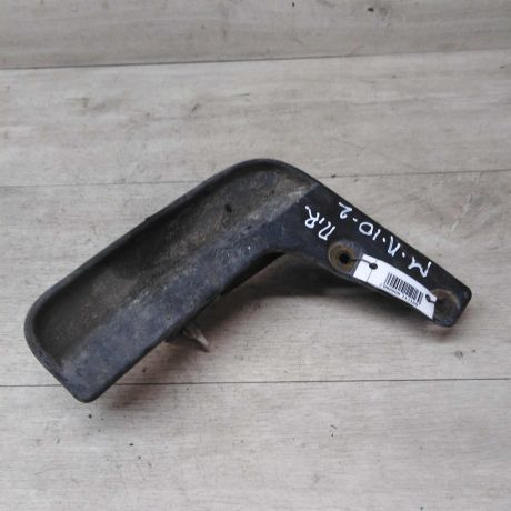 bryzgovik-perednii-pravyi-mitsubishi-lancer-10-art-18697-big-1