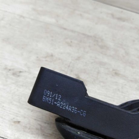 rucka-naruznaia-otkryvaniia-dveri-ford-focus-3-art-19018-big-3