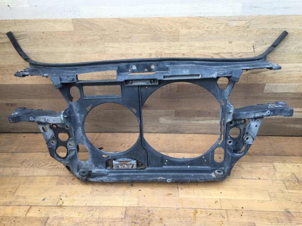 peredniaia-panel-audi-a6-c5-art-19209-big-0