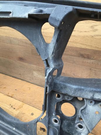 peredniaia-panel-audi-a6-c5-art-19209-big-2