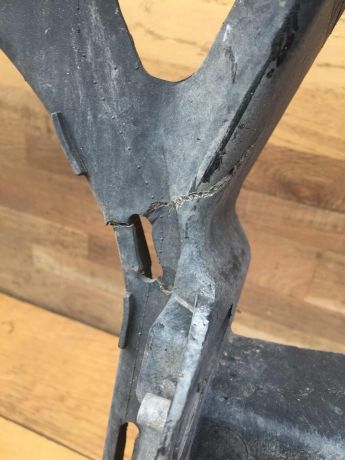 peredniaia-panel-audi-a6-c5-art-19209-big-3