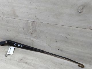 povodok-dvornika-pravyi-renault-logan-art-19533