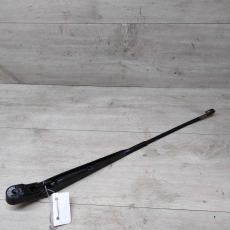 povodok-dvornika-pravyi-renault-logan-art-19533-big-1