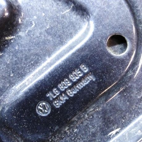 liucok-benzobaka-volkswagen-touareg-art-19876-big-2