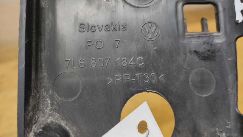 kronstein-pravogo-kryla-volkswagen-touareg-art-20012-big-2