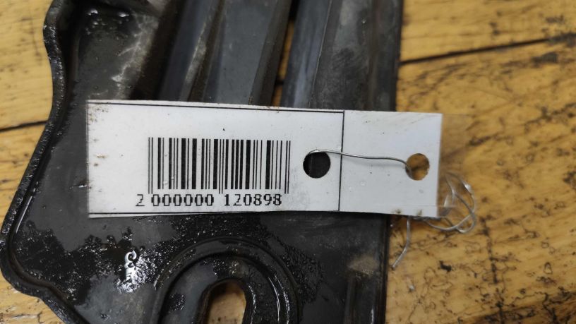 kronstein-kryla-zadnii-pravyi-volkswagen-touareg-art-20017-big-3