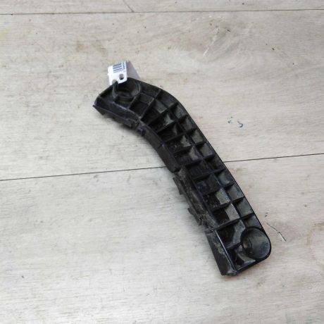 kronstein-krepleniia-pravyi-na-krylo-toyota-camry-v40-art-20118-big-0