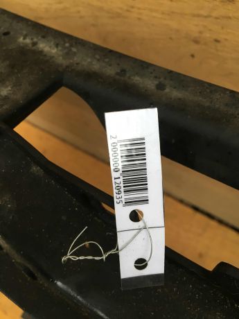 peredniaia-panel-televizor-audi-a6-c6-24i-bdw-art-20291-big-3