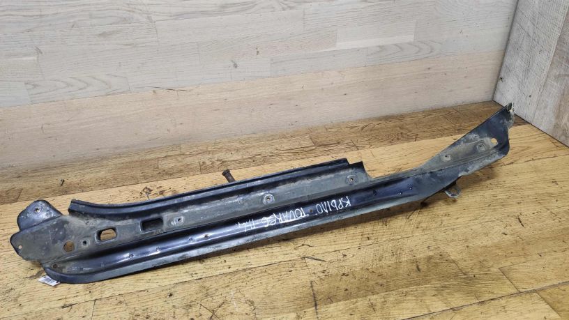 kronstein-levogo-kryla-volkswagen-touareg-32-do-rest-strela-lonzeron-art-20426-big-0