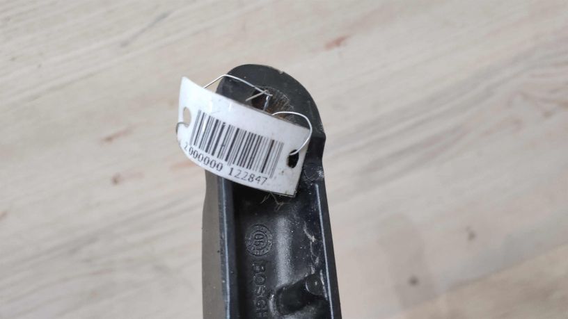 povodok-dvornika-levyi-volkswagen-touareg-art-20443-big-2