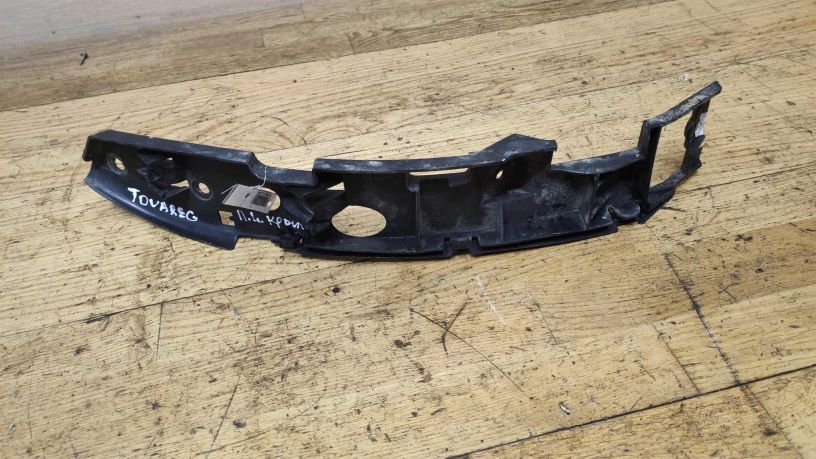 kronstein-levogo-kryla-volkswagen-touareg-art-20470-big-0