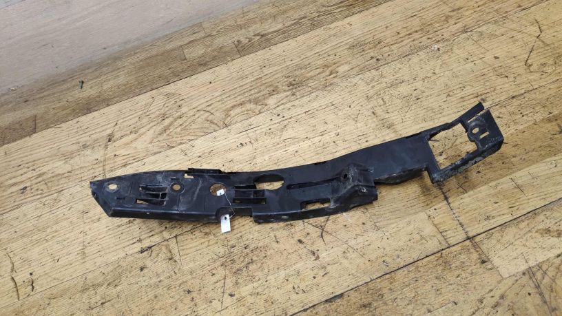 kronstein-levogo-kryla-volkswagen-touareg-art-20470-big-1