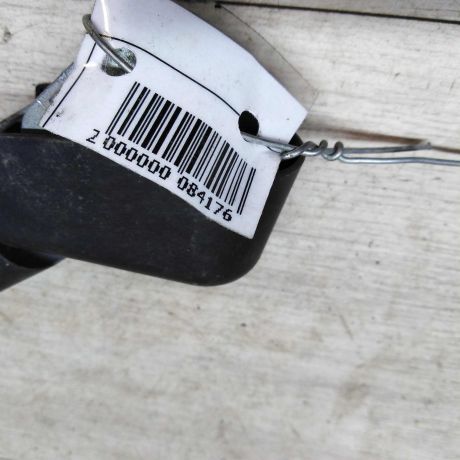 povodok-dvornika-kryski-bagaznika-mazda-3-bk-art-20572-big-1