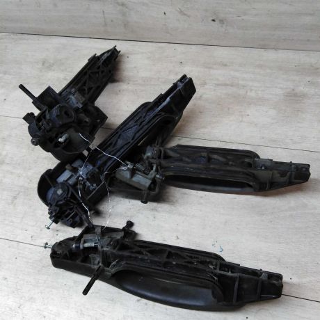 rucka-naruznaia-otkryvaniia-dveri-ford-fusion-art-20805-big-1