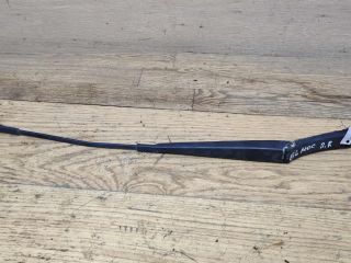 povodok-dvornika-pravyi-volkswagen-passat-b6-art-20837