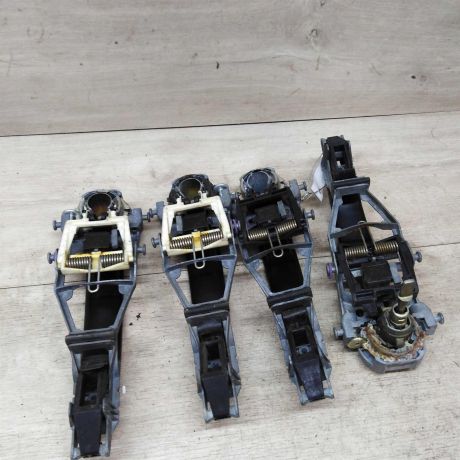 rucka-naruznaia-otkryvaniia-dveri-volkswagen-golf-5-ostatok-1-pravaia-zadniaia-art-21662-big-1