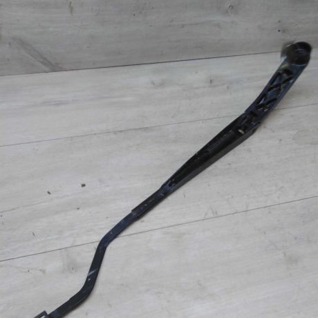 povodok-stekloocistitelia-dvornika-levyi-hyundai-solaris-art-22840-big-0