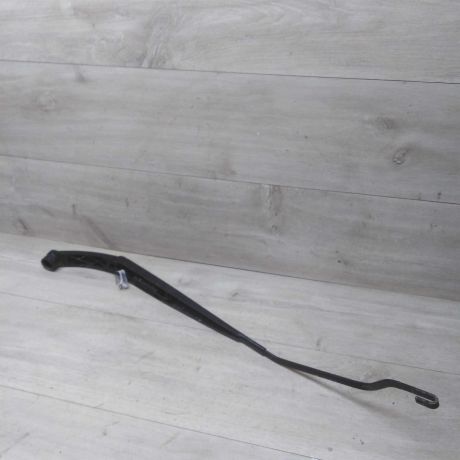 povodok-dvornika-pravyi-hyundai-solaris-art-22841-big-0