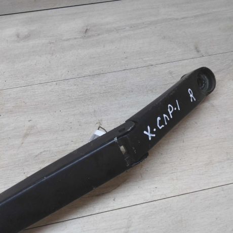 povodok-dvornika-pravyi-hyundai-solaris-art-22841-big-1