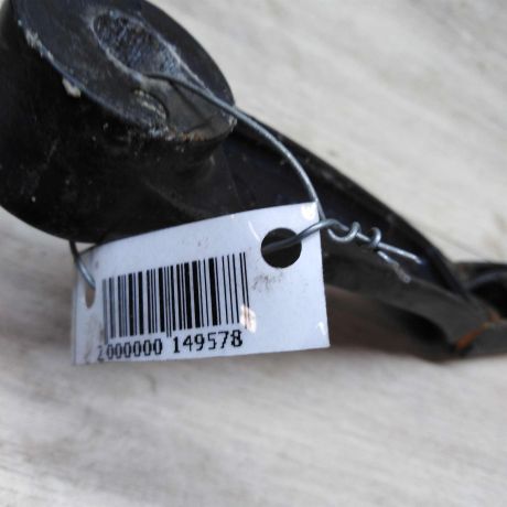 povodok-dvornika-pravyi-kia-ceed-art-23698-big-1